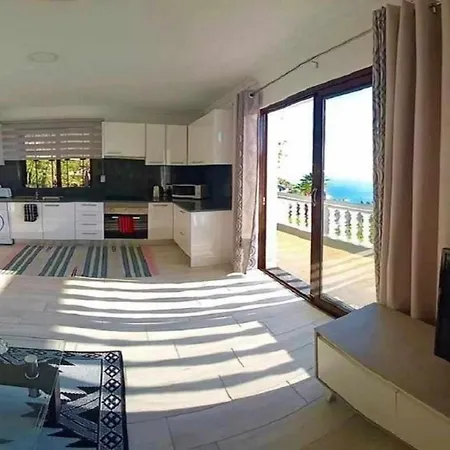Mit Privatpool Und Panoramablick Calheta (Madeira)